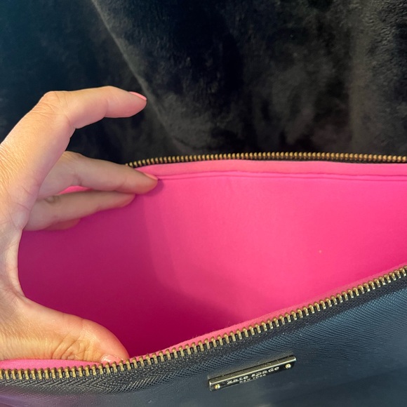 Kate Spade laptop case fits 15” laptop - Picture 3 of 3